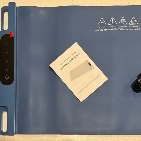 Blue Heating Pad with Instructions and Cord (051) - Picture 2 of 3